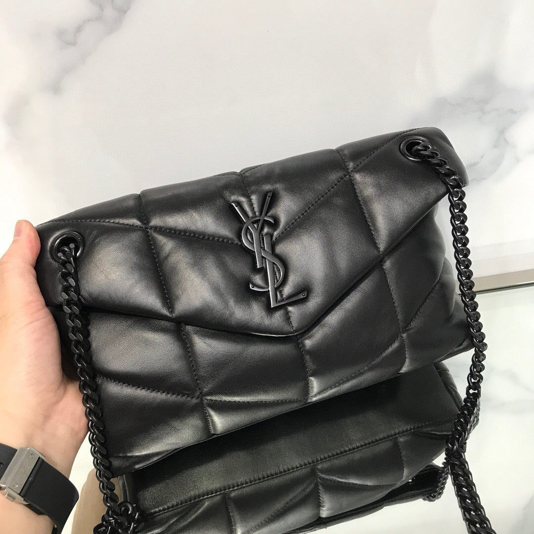 BOLSA PUFFER ALL BLACK - 23 CM