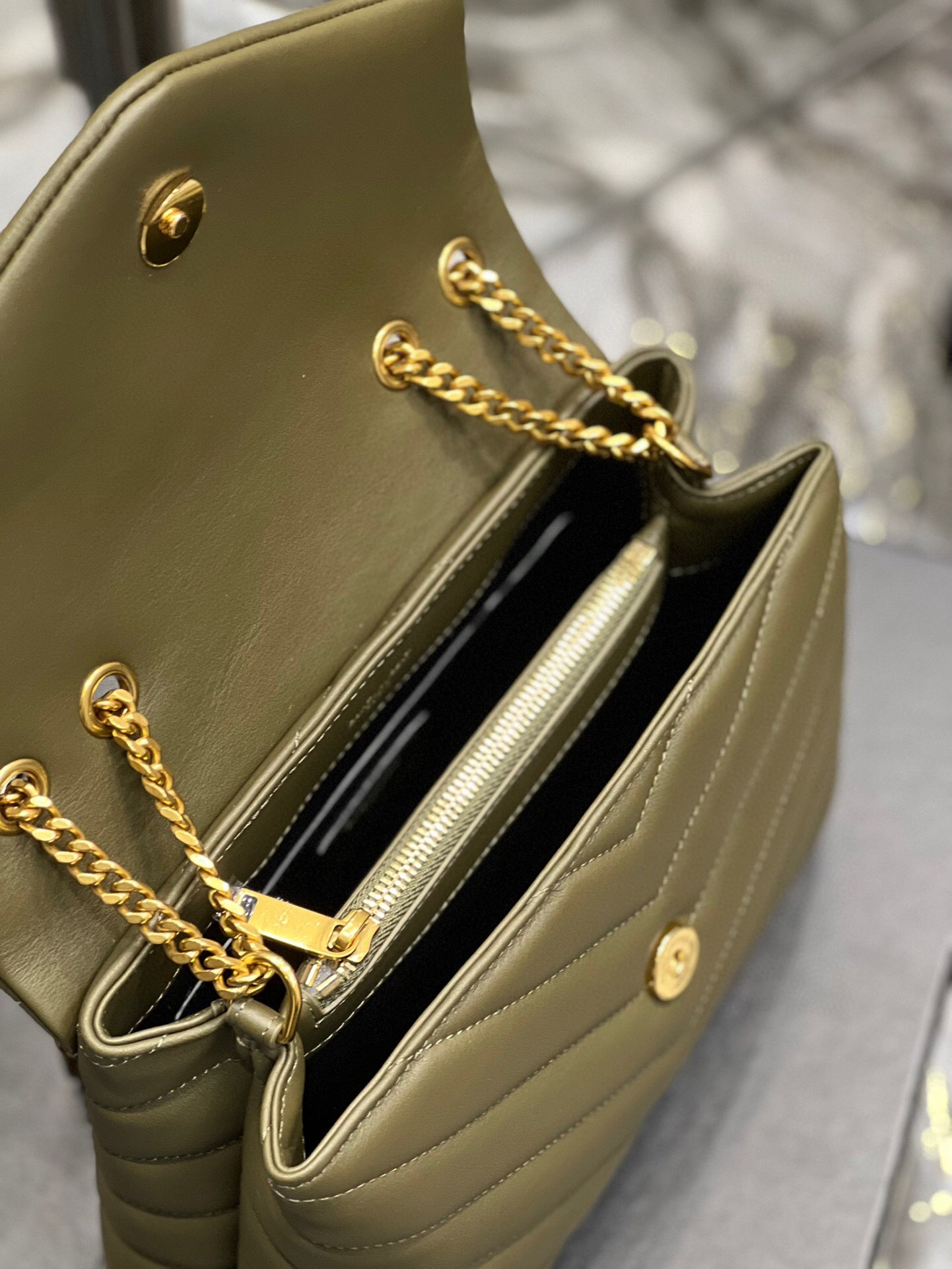 BOLSA LOULOU ESPECIAL - 24 CM