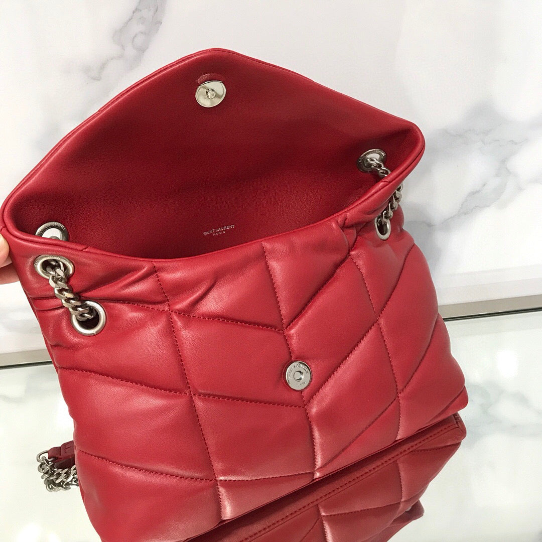 BOLSA PUFFER VERMELHA COM PRATA - 23 CM