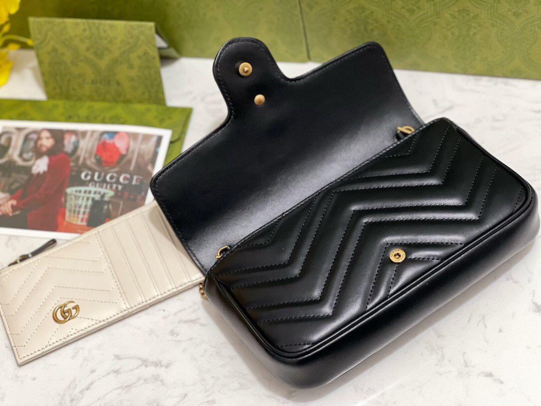 BOLSA MARMONT PORTA CARTÃO PRETA - 21 CM