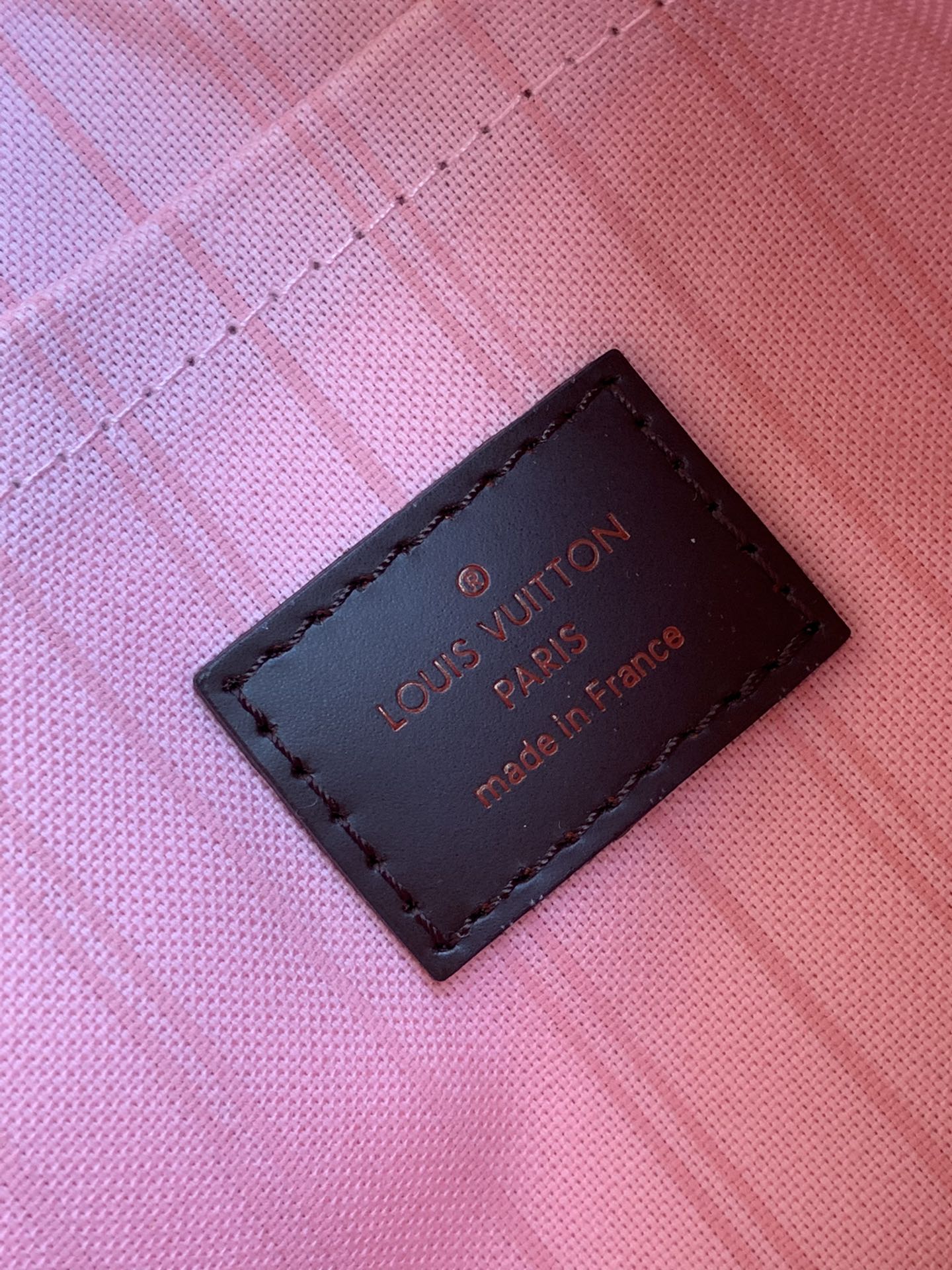 BOLSA NERVERFULL INTERIOR ROSA - 41 CM