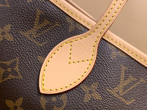 BOLSA NERVERFULL INTERIOR ROSA - 32 CM
