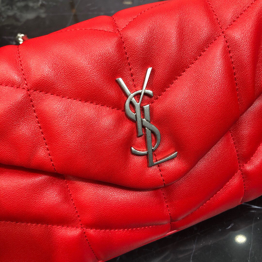 BOLSA PUFFER VERMELHA COM PRATA - 23 CM