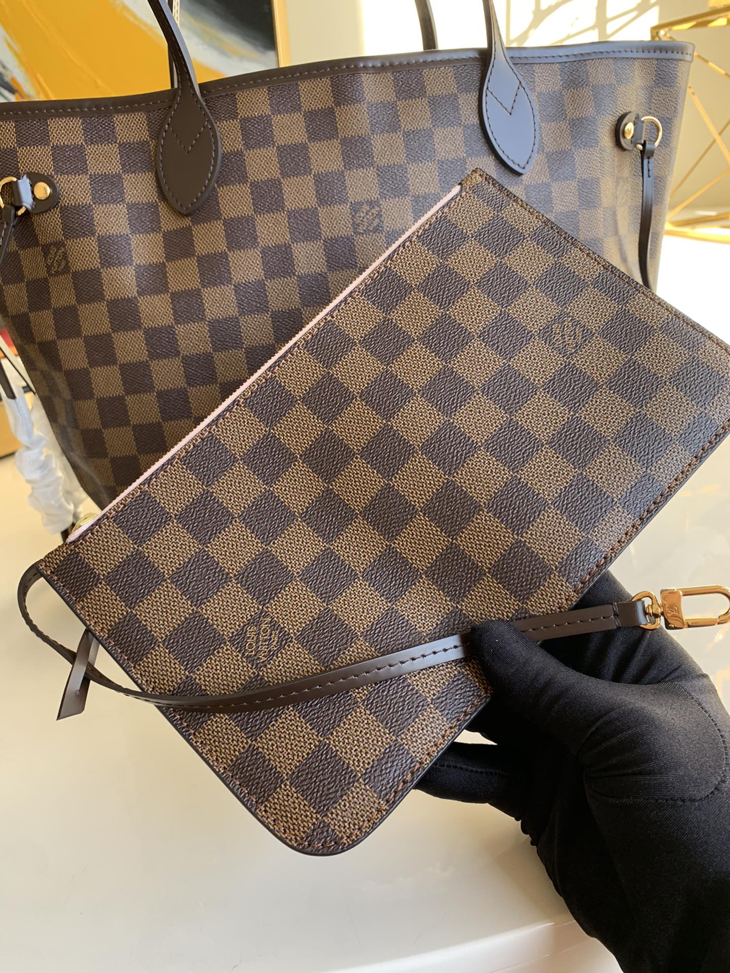 BOLSA NERVERFULL INTERIOR ROSA - 41 CM
