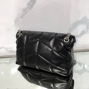 BOLSA PUFFER PRETA COM PRATA - 23 CM