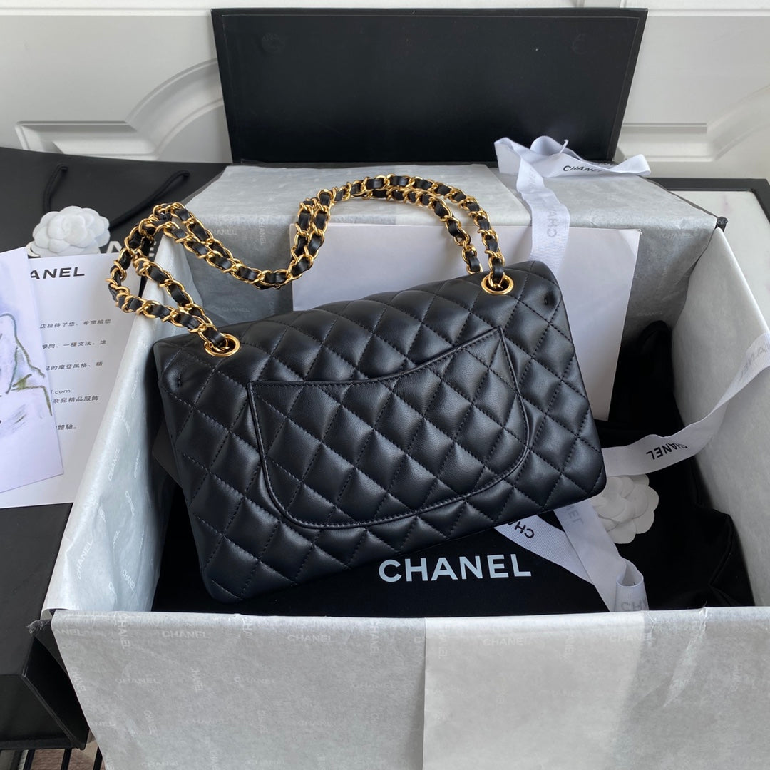 BOLSA CHANEL PRETA LISA - DOURADA = MAIS VENDIDA