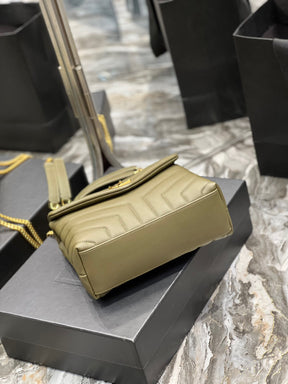 BOLSA LOULOU ESPECIAL - 24 CM