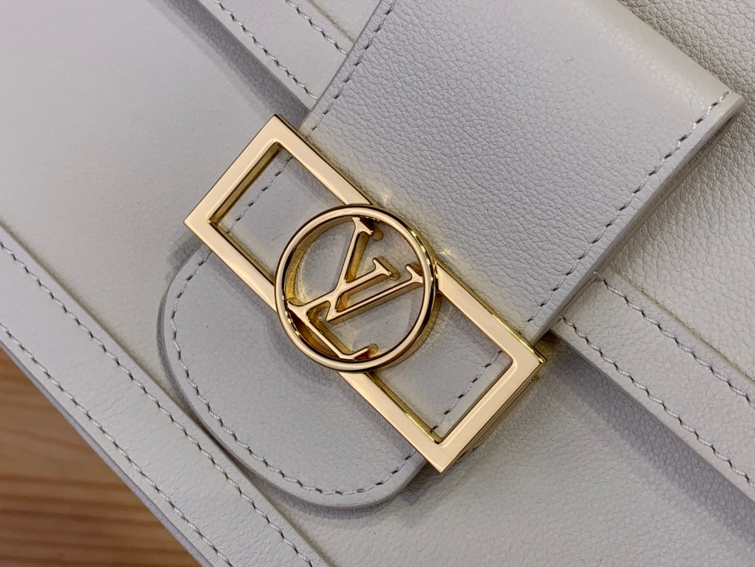 BOLSA DAUPHINE BRANCA - 25 CM