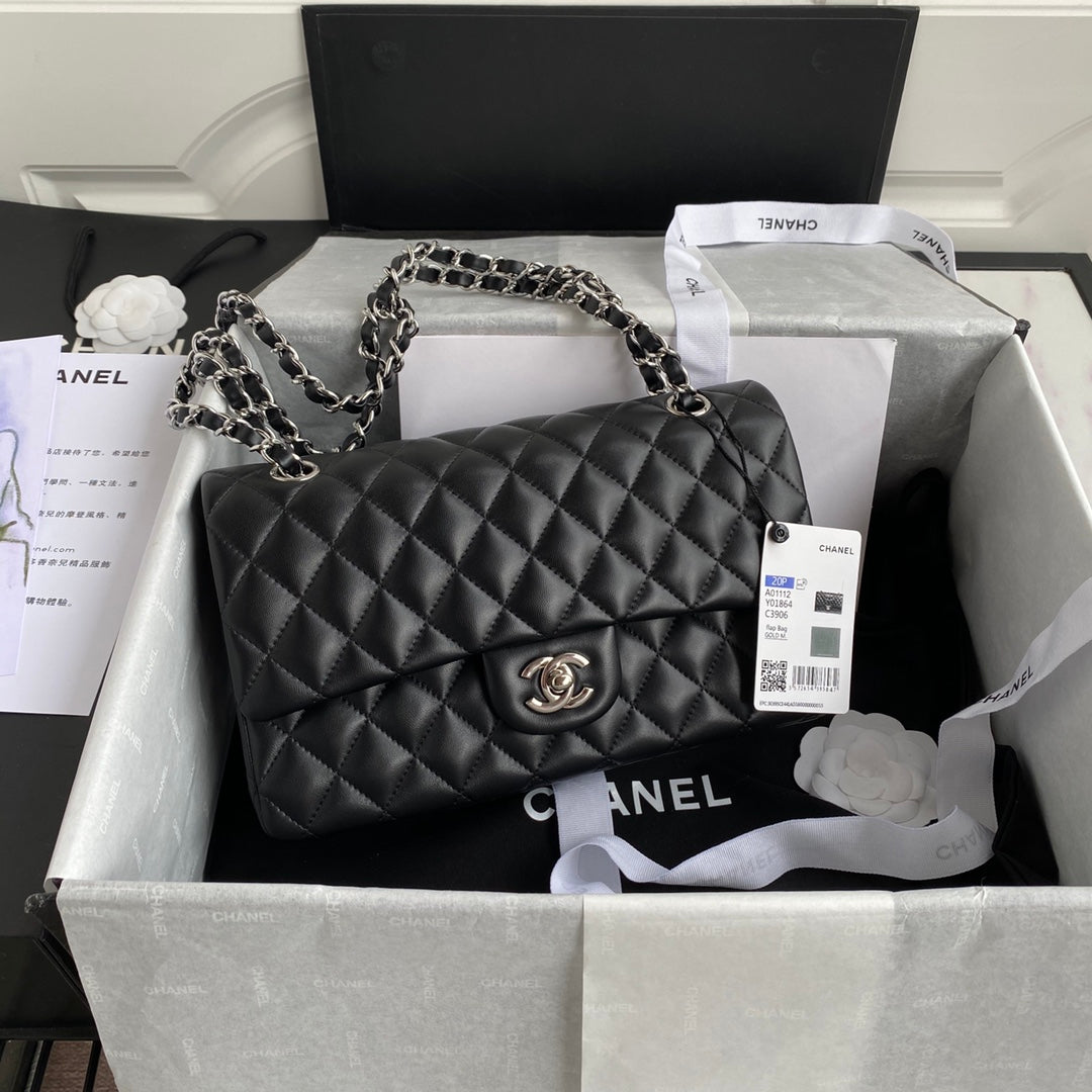 BOLSA CHANEL PRETA LISA - PRATA