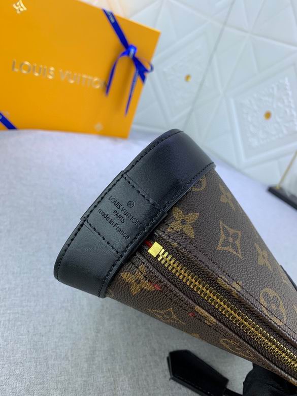 BOLSA ALMA MONOGRAMA PRETA - 25 CM