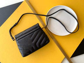 BOLSA LOULOU PRETA - MAIS VENDIDA