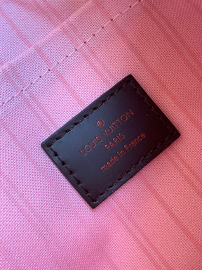 BOLSA NERVERFULL INTERIOR ROSA - 41 CM